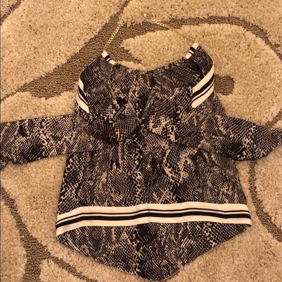 EXPRESS Snake Handkerchief Halter - Picture 3 of 5